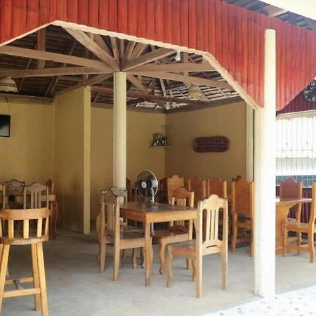 Zen Rooms Basic Replica Manor Siquijor Luaran gambar